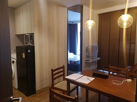 1 Bedroom Condo for rent at The Lumpini 24, Khlong Tan