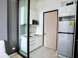 1 спален Кондо в аренду в Chewathai Residence Asoke, Makkasan