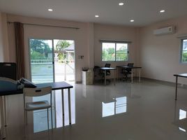100 m² Office for rent in Thailand, Tha Krachap, Nakhon Chai Si, Nakhon Pathom, Thailand
