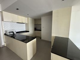 2 Bedroom Condo for rent at Villa Bajaj, Khlong Toei Nuea