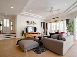 4 Bedroom Villa for rent at Tamarind Villa, Rawai, Phuket Town