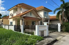 Buy 3 bedroom House at Moo Baan Phimuk 4 in Chiang Mai, Thailand