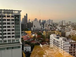 1 Schlafzimmer Wohnung zu vermieten im The Lofts Ekkamai, Phra Khanong, Khlong Toei