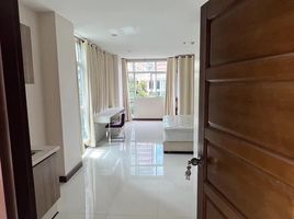Studio Wohnung zu vermieten im PG Rama IX, Huai Khwang, Huai Khwang