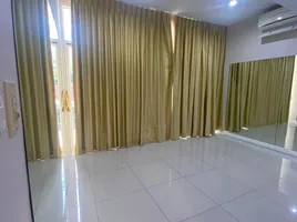 Студия Магазин for rent in EmQuartier, Khlong Tan Nuea, Khlong Tan Nuea