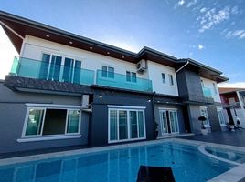 5 Bedroom Villa for rent at Lake Side Court 3, Pong, Pattaya, Chon Buri