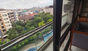 Thung Mahamek, ဘန်ကောက် The Natural Place Suite Condominium တွင် 2 အိပ်ခန်းများ ကွန်ဒို ရောင်းရန်အတွက်