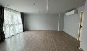 3 chambres Maison de ville a vendre à Chong Nonsi, Bangkok Jade Height Sathorn-Rama 3