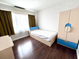 3 Schlafzimmer Reihenhaus zu vermieten im Town Avenue Srinagarindra, Suan Luang, Suan Luang, Bangkok