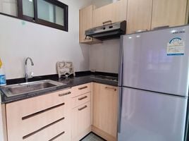 Studio Appartement zu vermieten im Lumpini Place Narathiwasratchanakarin, Chong Nonsi, Yan Nawa