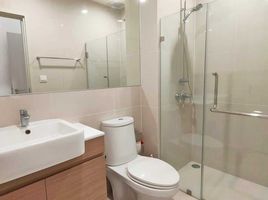 2 Schlafzimmer Wohnung zu vermieten im Noble Revolve Ratchada 2, Huai Khwang