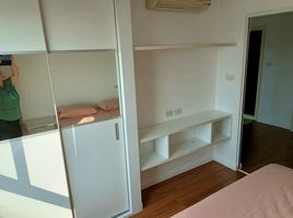 1 Schlafzimmer Wohnung zu vermieten im Lumpini Suite Pinklao, Bang Yi Khan, Bang Phlat
