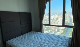 2 Bedrooms Condo for sale in Bang Kapi, Bangkok Thru Thonglor