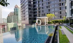 Photo 2 of the Communal Pool at Supalai Premier Asoke