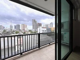 2 Bedroom Apartment for sale at D65 Condominium, Phra Khanong Nuea