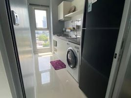 2 спален Кондо в аренду в Aspire Sukhumvit 48, Phra Khanong