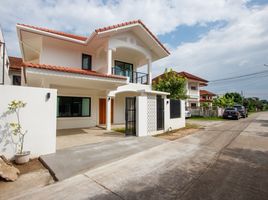 4 Schlafzimmer Haus zu verkaufen in Mueang Chiang Mai, Chiang Mai, Pa Daet