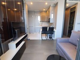 1 Schlafzimmer Appartement zu vermieten im The Esse at Singha Complex, Bang Kapi