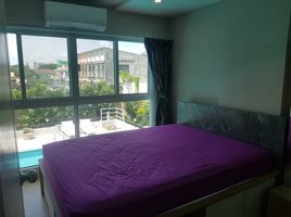 1 спален Кондо в аренду в Humble Living At FueangFu, Sam Sen Nok