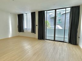6 Schlafzimmer Reihenhaus zu vermieten in Bangkok, Thung Wat Don, Sathon, Bangkok