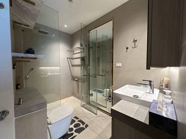 2 спален Кондо в аренду в The Lofts Silom, Si Lom