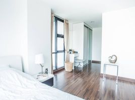 1 Schlafzimmer Appartement zu verkaufen im D65 Condominium, Phra Khanong Nuea