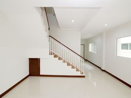 4 Bedroom Townhouse for sale at SVTOWNHOME Ladphrao 101, Khlong Chan