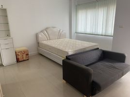 Studio Apartment for rent at Condo One Siam, Wang Mai