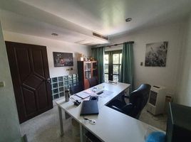 4 Schlafzimmer Reihenhaus zu vermieten im Esta Home Private Park, Bang Khlo