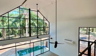 Вилла, 3 спальни на продажу в Sala Dan, Краби Koh Lanta Tropical Villa