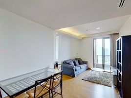 2 Bedroom Apartment for rent at The Lumpini 24, Khlong Tan