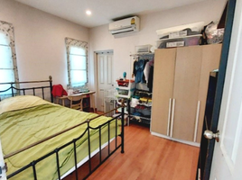 在Casa Grand Onnut-Wongwaen出售的4 卧室 屋, Dokmai