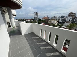 3 Bedroom Apartment for rent at Royal Kensington Mansion, Phra Khanong Nuea