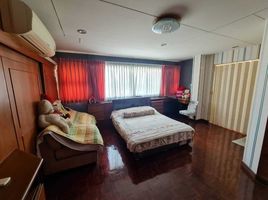 2 Bedroom Condo for sale at Ratchaprarop Garden, Sam Sen Nai