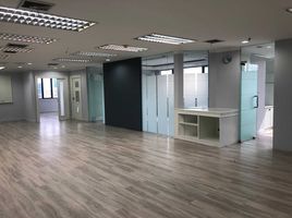 260 m² Office for rent at Ocean Tower 1, Khlong Toei