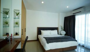 1 Bedroom Apartment for sale in Khlong Tan Nuea, Bangkok Thavee Yindee Residence