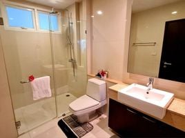 2 Bedroom Condo for rent at Piyathip Place, Khlong Tan Nuea