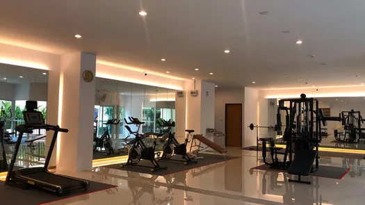 รูปถ่าย 1 of the Communal Gym at ไดมอนด์ สวีท รีสอร์ท คอนโดมิเนียม