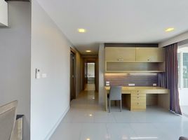 2 Schlafzimmer Wohnung zu vermieten im Fernwood Residence, Phra Khanong Nuea