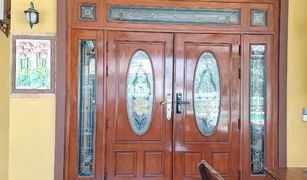 Дом, 3 спальни на продажу в Nong Prue, Паттайя Ruen Pisa Village