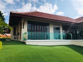 2 Schlafzimmer Villa zu verkaufen im Baan Rommai Chailay, Ratsada, Phuket Town, Phuket