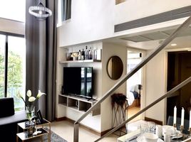 2 Bedroom Condo for sale at Downtown 49, Khlong Tan Nuea