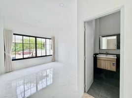 3 Bedroom House for sale in Khon Kaen, Phra Lap, Mueang Khon Kaen, Khon Kaen