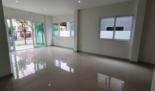 4 Bedrooms House for sale in Lat Sawai, Pathum Thani The Loft Galleria Phahonyothin-Lumlukka Klong 3