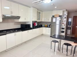 3 Bedroom Apartment for rent at GM Mansion, Khlong Tan