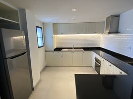 3 Bedroom Apartment for rent at Villa Bajaj, Khlong Toei Nuea