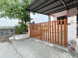 2 Schlafzimmer Reihenhaus zu verkaufen in Ban Bueng, Chon Buri, Ban Bueng