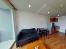1 Bedroom Apartment for rent at Click Denim, Khlong Tan Nuea, Watthana