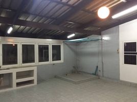 4 Schlafzimmer Reihenhaus zu vermieten in Khlong Ton Sai, Khlong San, Khlong Ton Sai