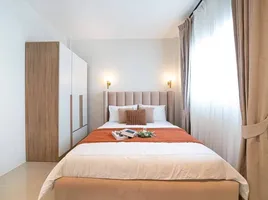 3 Schlafzimmer Reihenhaus zu verkaufen in Pattaya, Chon Buri, Nong Prue